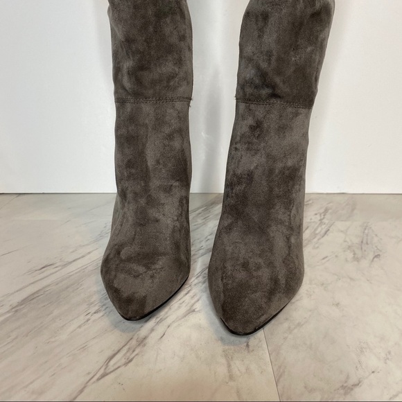 Charles David Various Over The Knee Gray Fabric Boot 6 1/2M - Picture 3 of 13
